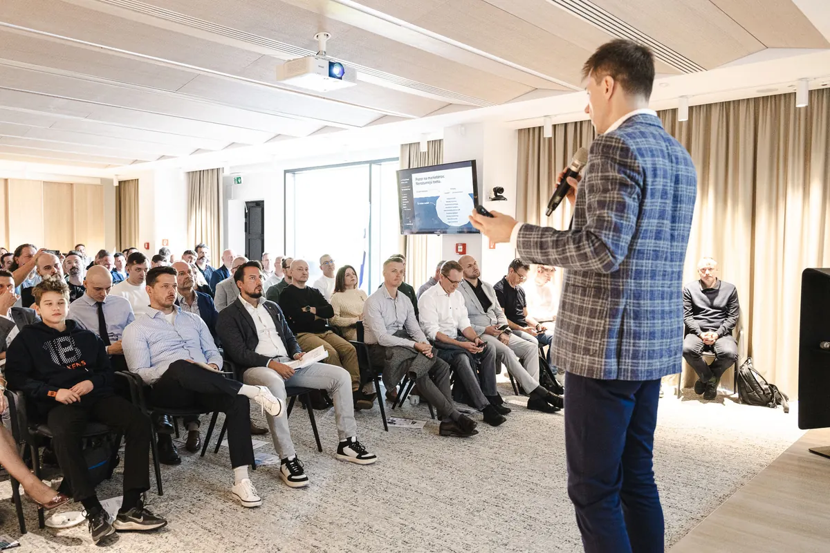 Michal Juhas talking to the audience